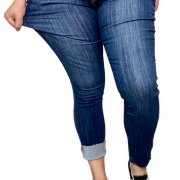 “Walk in the park” Judy Blue - Picture 6 of 8